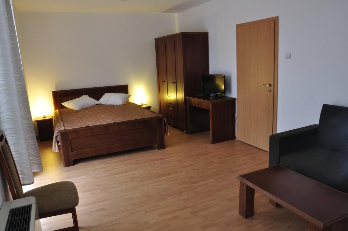 Oras Zlatna Hotel Ngoại thất bức ảnh